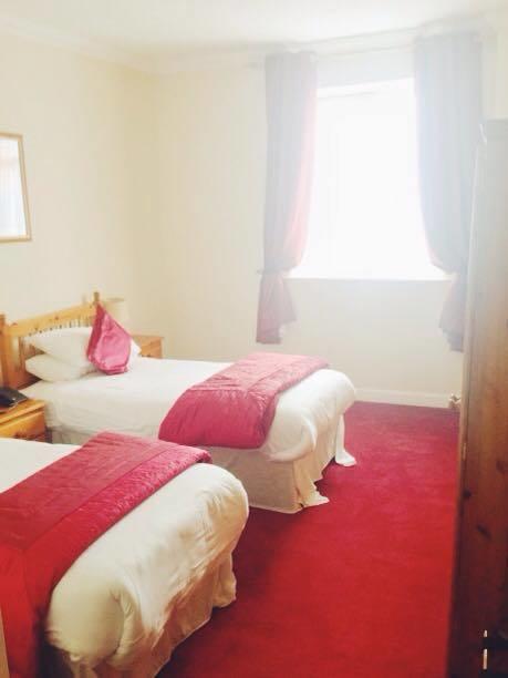 The Western Hotel Claremorris Phòng bức ảnh
