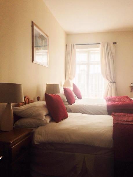 The Western Hotel Claremorris Phòng bức ảnh